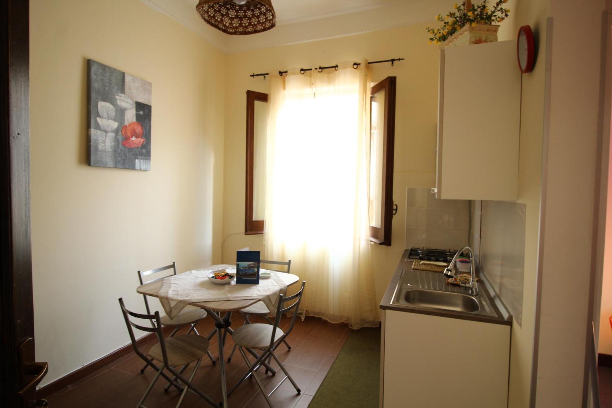 Bovio Guest House Кастелламмаре-дель-Голфо Экстерьер фото